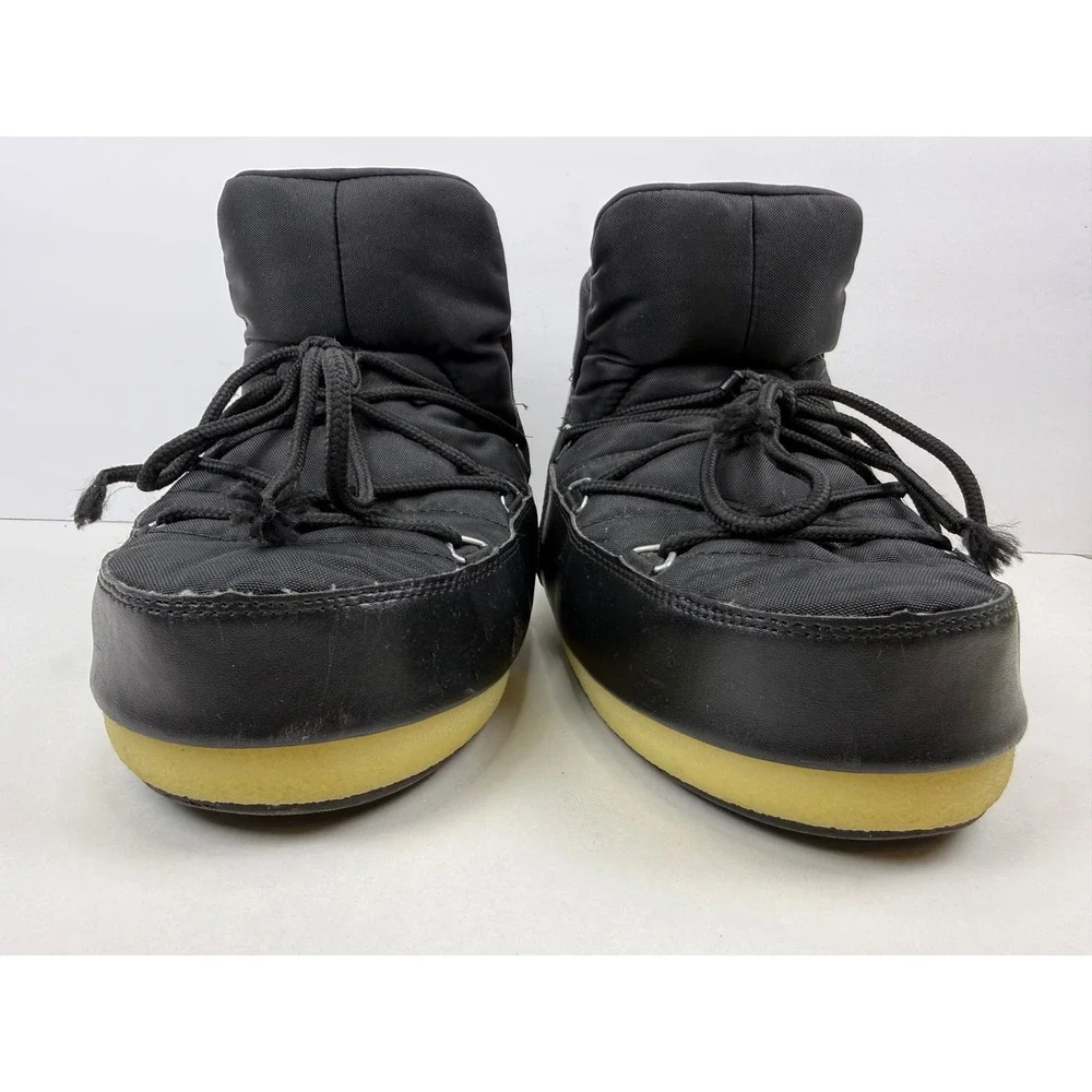 Moon Boot Low Nylon EVX Women's 8/8.5, men's 7/7.5